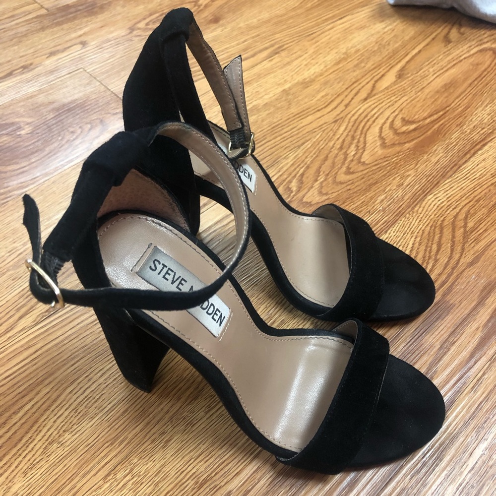 Steve Madden black suede block heel